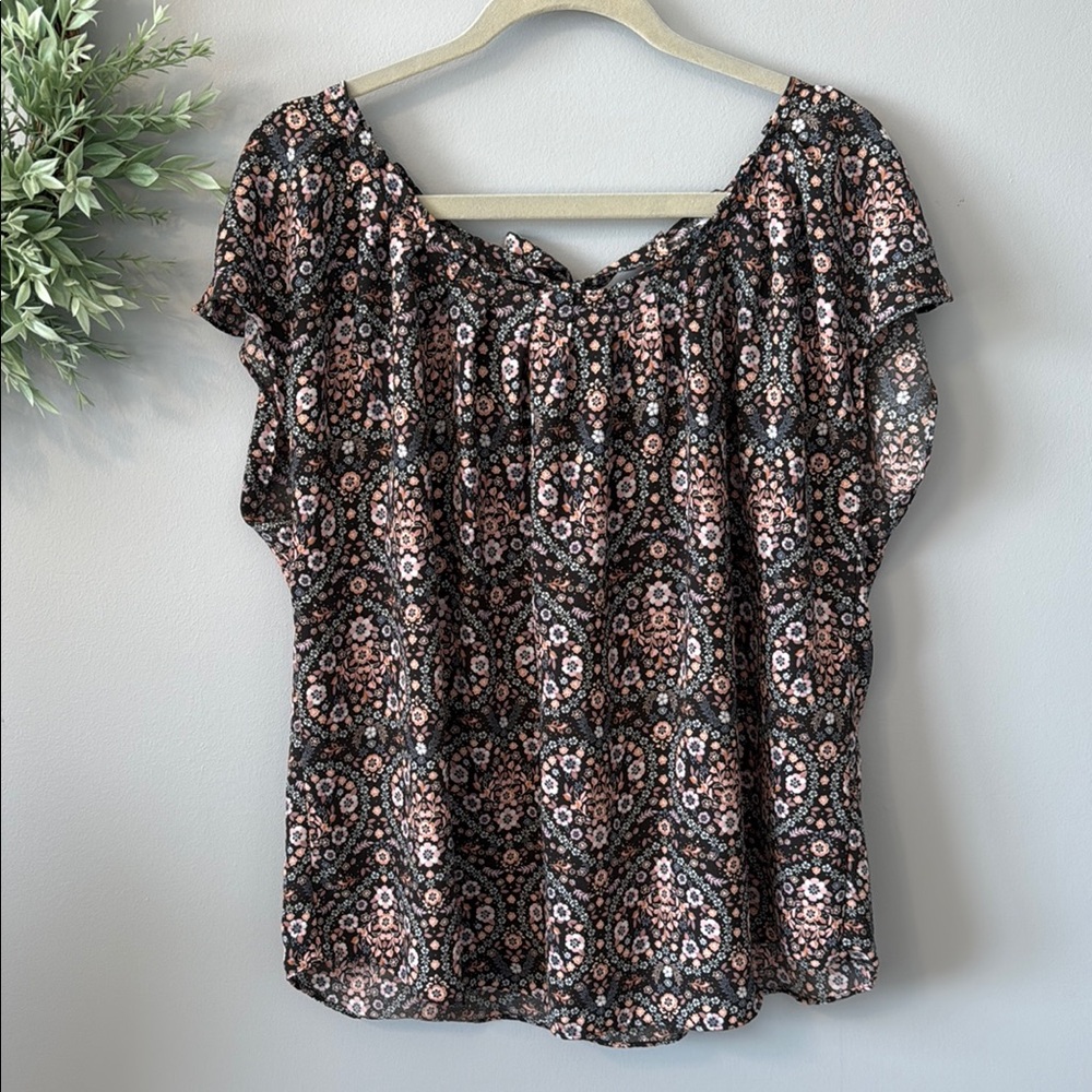 LC Lauren Conrad Black and Pink Blouse